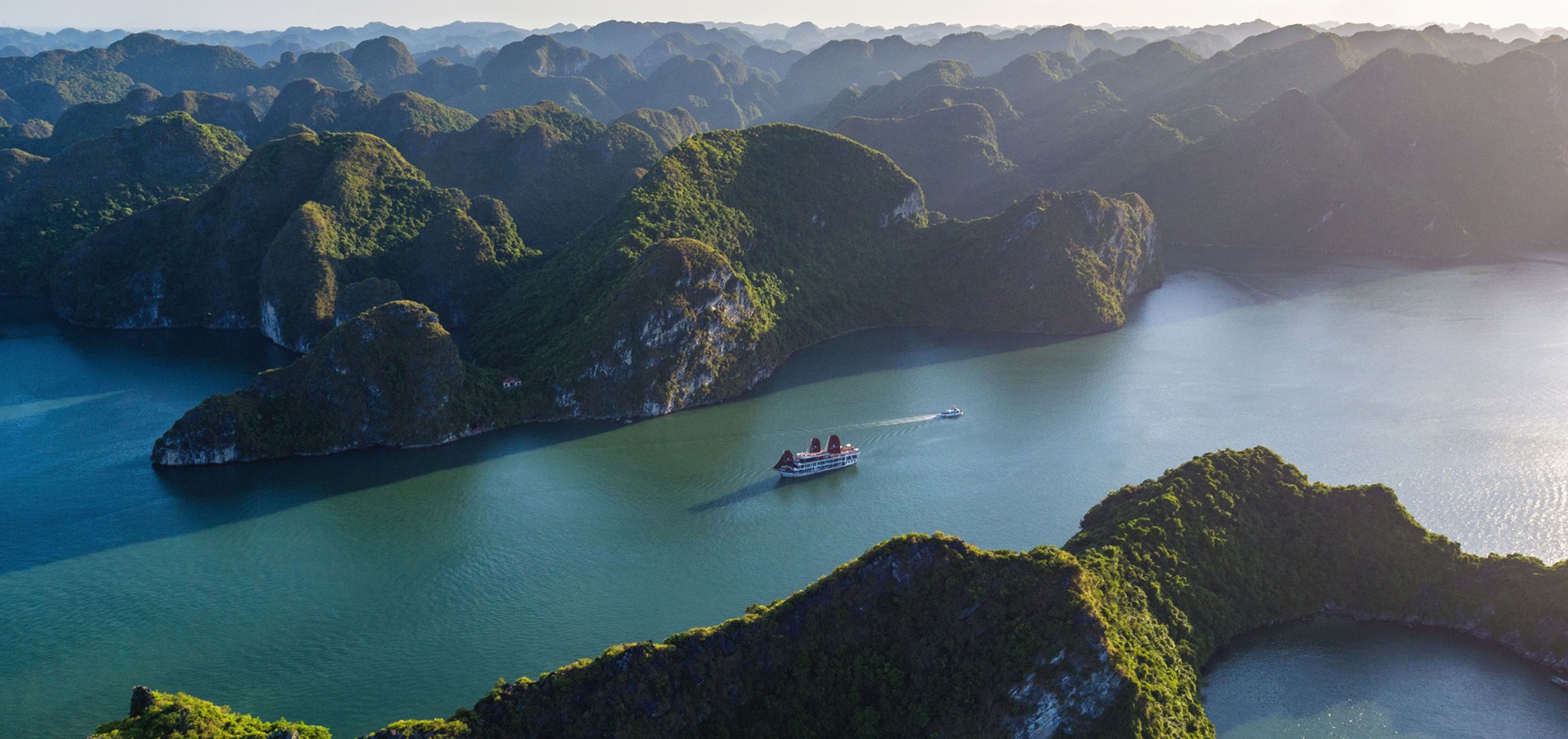 Lan Ha Bay Tour 2 Days 1 Night Sail Away 1 cc0w slider2