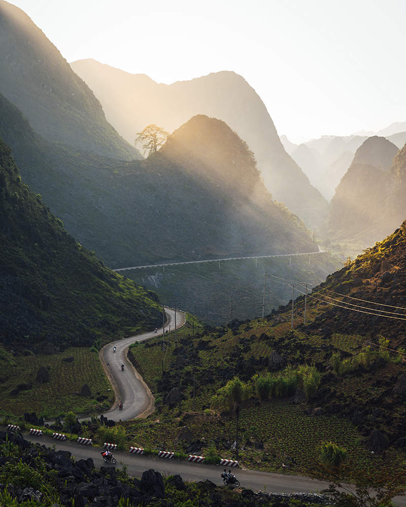 Bac-sum-road-ha-giang-loop