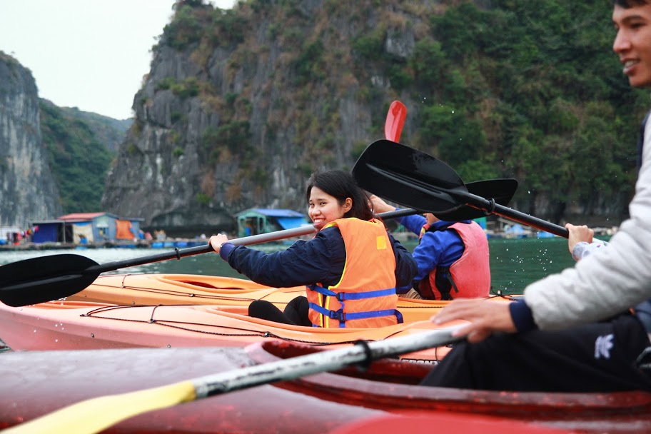Cat Ba National Park: A Must-Visit for Nature Enthusiasts 3 kayak Cat Ba