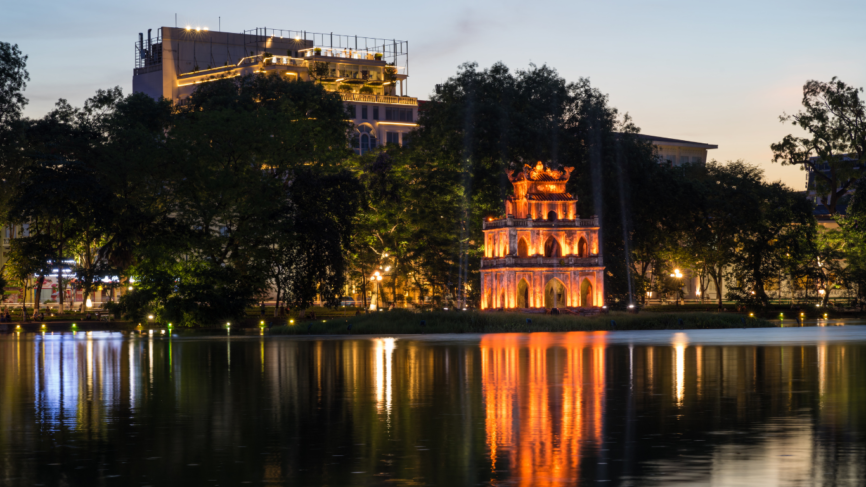 2 Week Vietnam Tour: Northern Discovery 2 hoan kiem lake