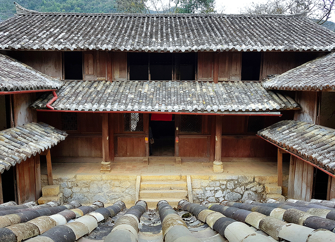hmong-king-palace