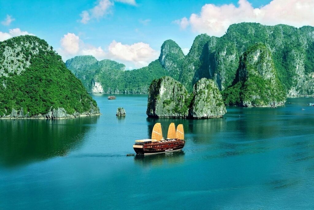 bai tu long bay