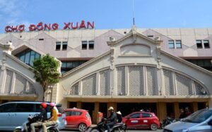 Dong xuan market hanoi vietnam