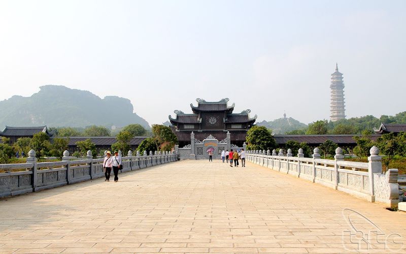 bai dinh pagoda