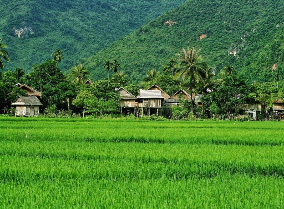 Hoa Binh Vietnam: Mai Chau