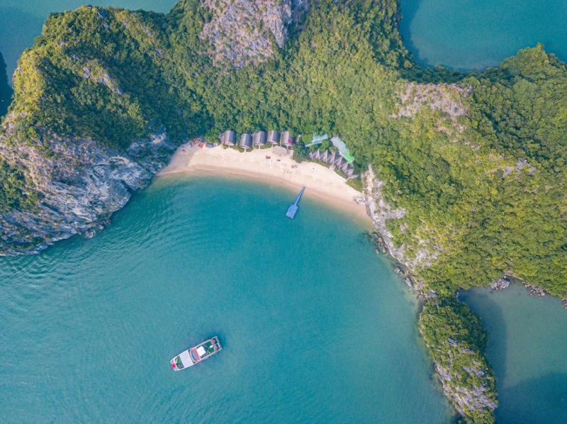 Lan Ha Bay, Vietnam