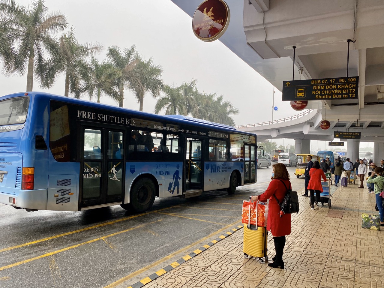 shuttle bus