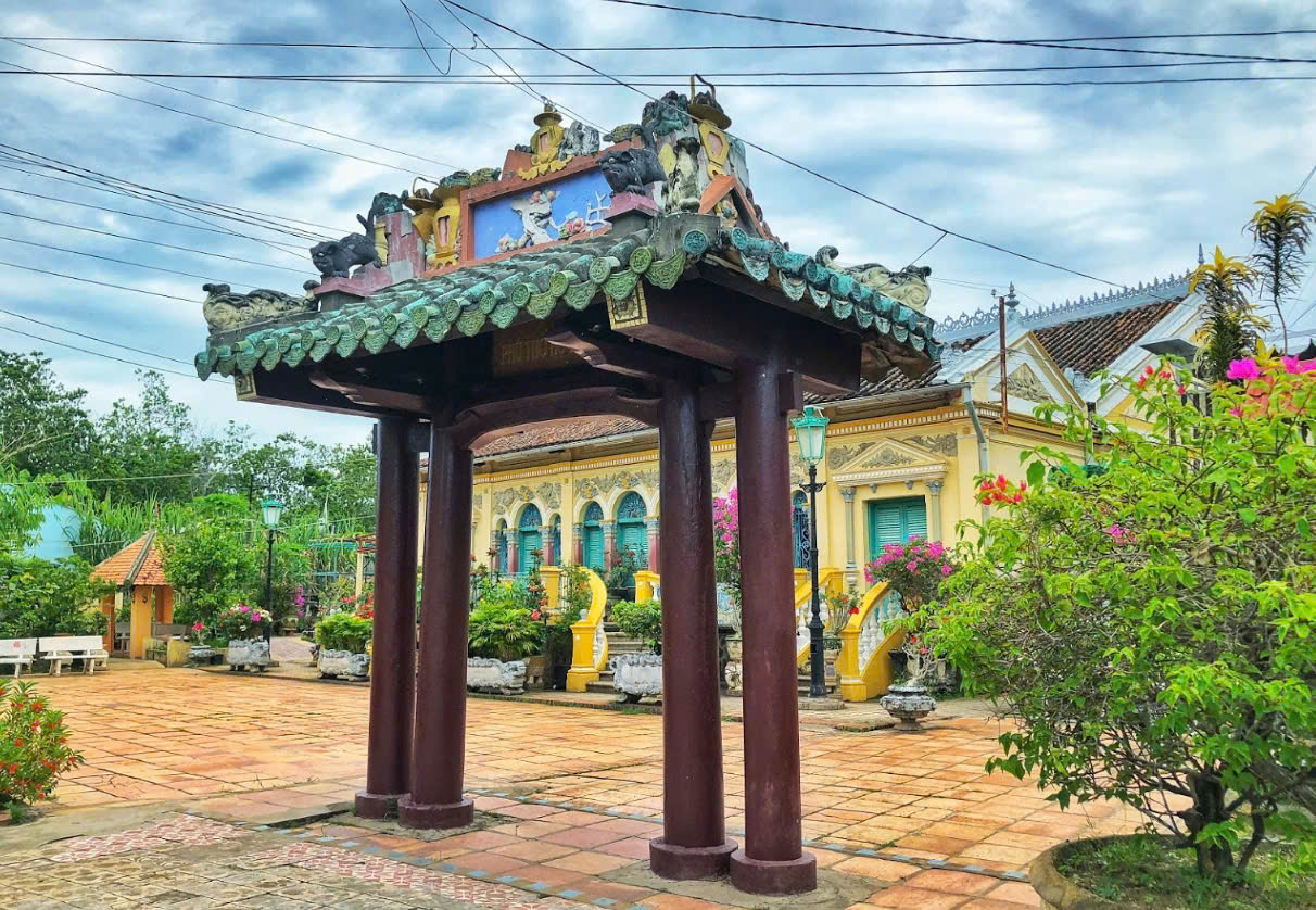 Binh Thuy Ancient House