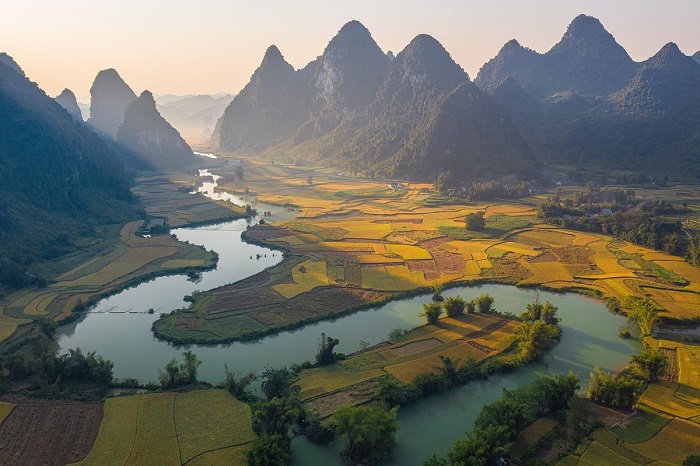 Phong Nam Valley: A Journey Through Untouched Beauty