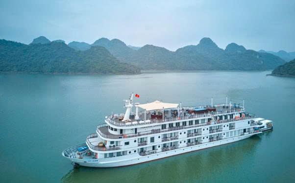 Cat Ba Cruise: Top Routes, Activities & Travel Guide Cat Ba Cruise: Top Routes, Activities & Travel Guide