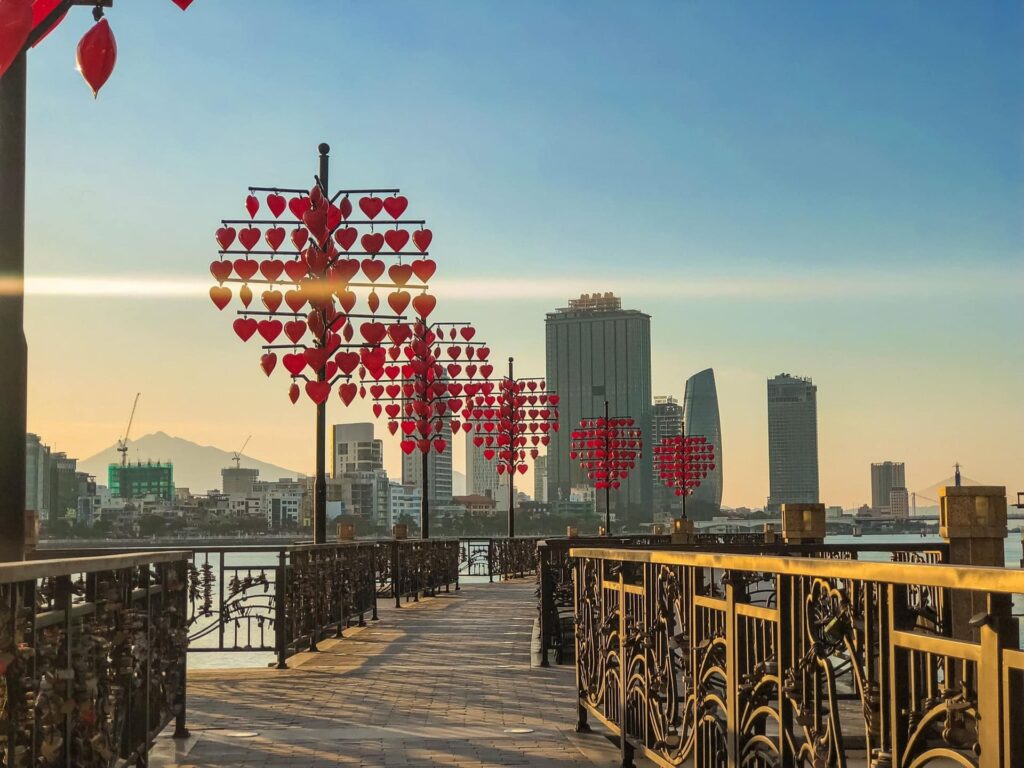 Tours Vietnam 9 da nang tours banner image