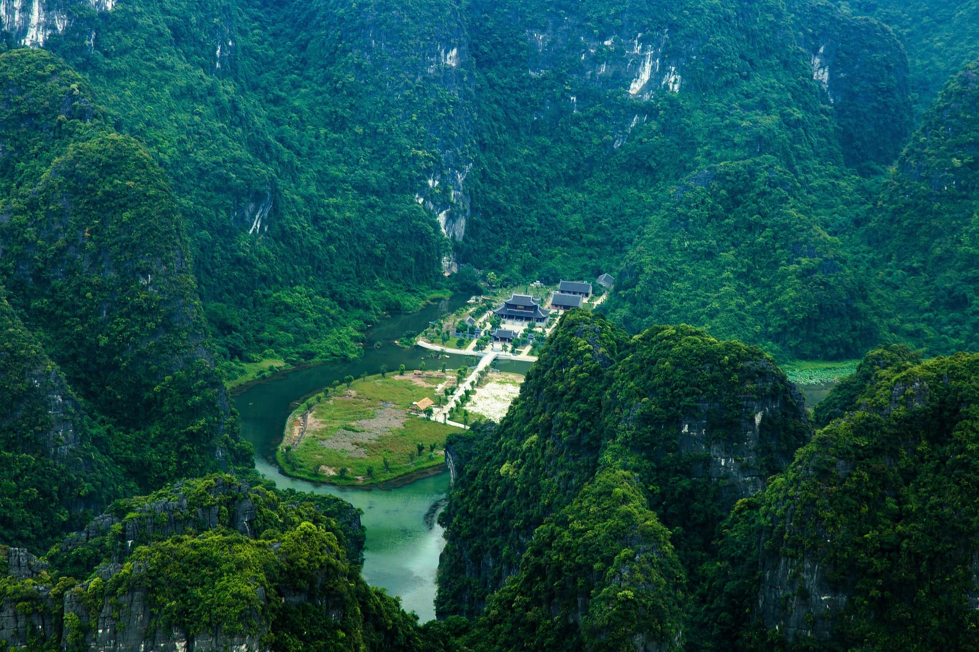 ninh binh tours grand view