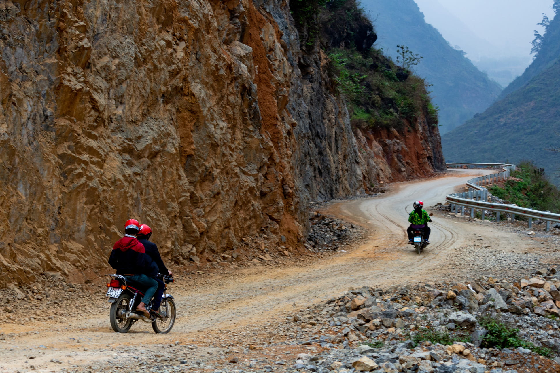 Ha Giang - Cao Bang Motorbike Adventure In 5 Days 5 Nights 4 ha giang motorbike on old roads