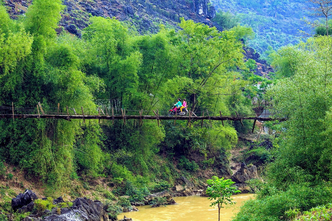 Ha Giang - Cao Bang Motorbike Adventure In 5 Days 5 Nights 6 ha giang motorbike ride through