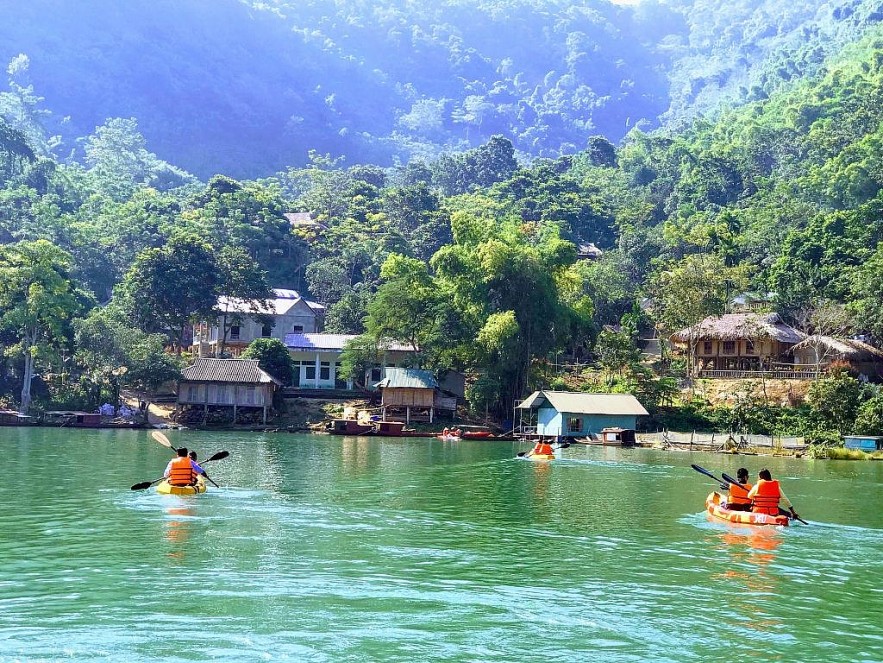 Da Bac Hoa Binh Tour 2 Days 1 Night 4 Hoa Binh Tour
