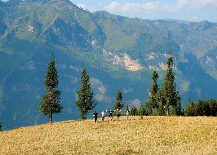 Best Time to Do the Ha Giang Loop 